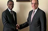 السفير المصري يلتقي رئيس مجلس الشيوخ البوروندي