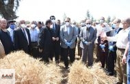 محافظ الشرقية يشهد الإحتفال بيوم حصاد القمح بعزبة نسيم بأبو كبير
