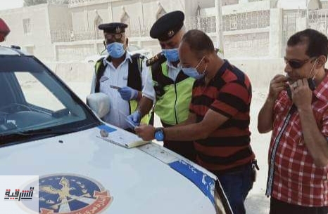 تغريم 51 سائق لعدم الإلتزام بإرتداء الكمامة الواقية لمواجهة فيروس كورونا المستجد بالشرقية