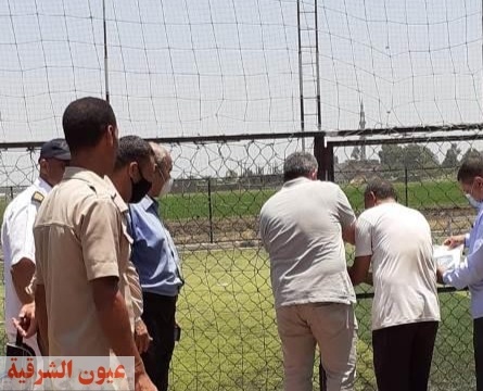 غلق وتشميع ملعب كرة قدم خماسى مخالف بقرية الصوينى بديرب نجم