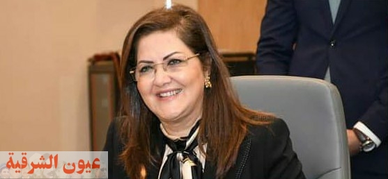 وزيرة التخطيط والتنمية الاقتصادية تتفقد سير العمل بلجان تقييم جائزة مصر للتميز الحكومي.