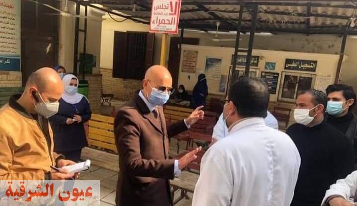 وكيل وزارة الصحة بالشرقية يتابع تطعيم الفرق الطبية بمستشفي حميات بالزقازيق