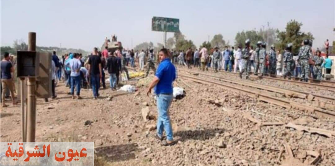 خروج عربات قطار القاهرة المنصورة عن القضبان بالقرب من محطة 