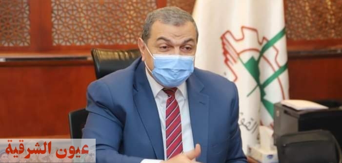 محافظ بورسعيد يتفقد فعاليات القافلة الطبية لعلاج أمراض العيون