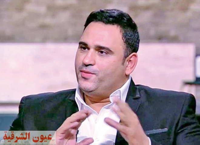 في ثاني جاربه المسرحية.. أكرم حسني يحضر مفاجأة مع أحمد أمين في موسم الرياض 2021