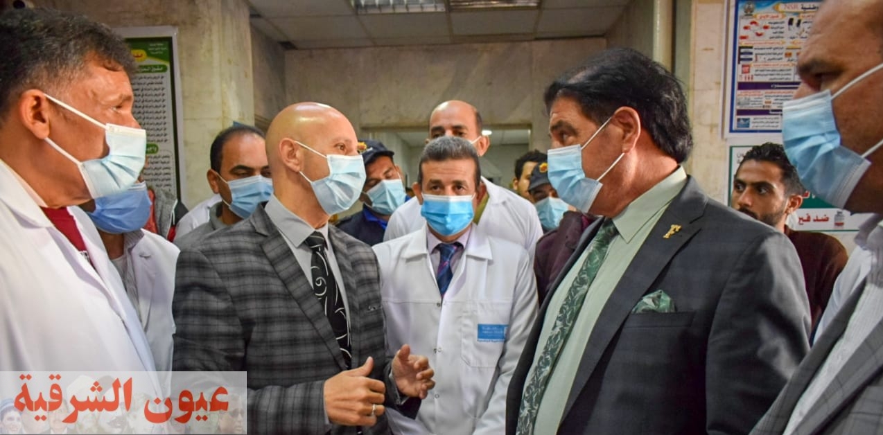 وكيل وزارة الصحة بالشرقية يتفقد سير العمل بمستشفي أبوحماد المركزي