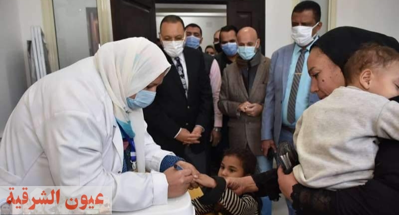 محافظ الشرقية ووكيل وزارة الصحة يتفقدان فعاليات اليوم الأول للحملة القومية للتطعيم ضد مرض شلل الأطفال بمكتب صحة ثان بالزقازيق