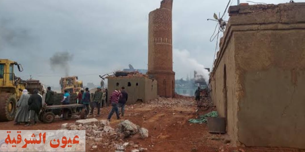 إنهيار مدخنة مصنع بميت غمر بسبب سوء الأحوال الجوية وعدد الضحايا في تزايد