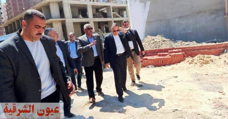 محافظ الشرقية يأمر بإيقاف أعمال إستكمال بناء لقاعة أفراح تحت الإنشاء خلف موقف المنصورة بمدينة الزقازيق