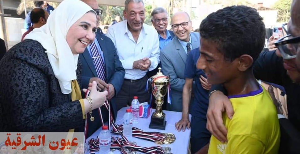 وزيرة التضامن الإجتماعي تشهد إحتفالية أولاد مصر بمؤسسات الرعاية الإجتماعية بذكري ثورة ٣٠ يونيو
