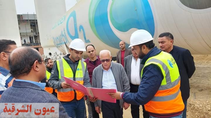 محافظ بورسعيد يتابع سير العمل في إنشاء مصنع إنتاج الغازات جنوب المحافظة