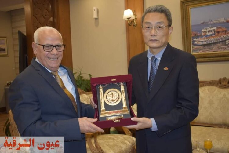 محافظ بورسعيد يستقبل قنصل جمهورية الصين لتحقيق التعاون المثمر بين البلدين