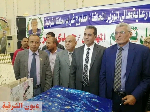 إحتفالية كبرى لتكريم المهندس حمدى نصر رئيس مدينة أبوكبير لبلوغه سن المعاش