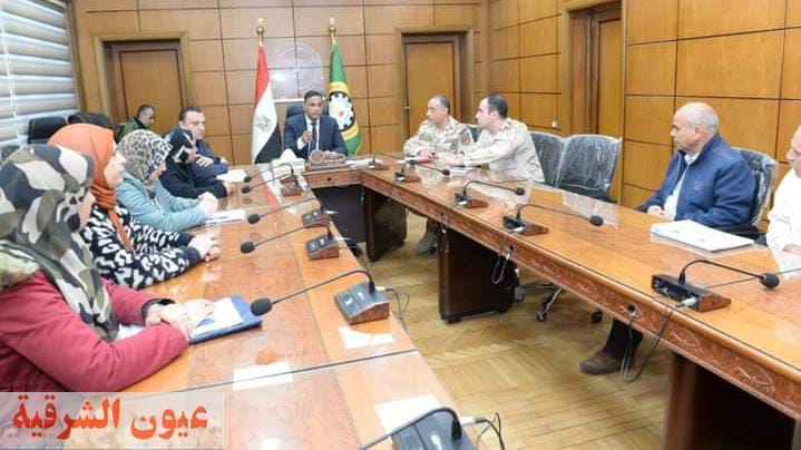  محافظ بورسعيد يتفقد الشبكة الوطنية الموحدة للطوارىء والسلامة العامة
