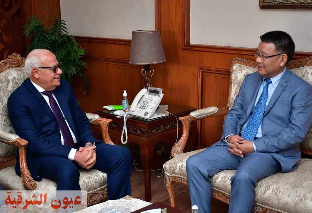 محافظ بورسعيد يؤكد على تقديم كافة الدعم للمستثمر الجاد 