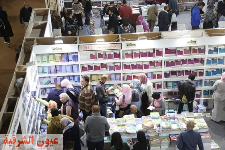 ربع مليون زائر لمعرض القاهرة الدولى للكتاب في ثاني أيام فتح أبوابه للجمهور