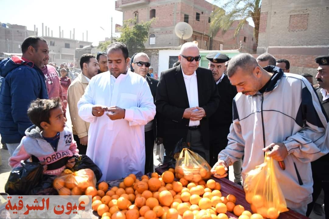 محافظ قنا يتفقد سوق الخضروات بقرية بركه التابعة لمركز نجع حمادي