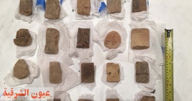 العثور على قطع أثرية من العصر اليوناني أثناء الحفر بمشروع الصرف الصحى بقنا