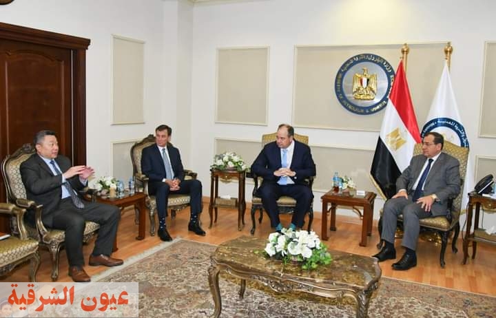 وزير البترول يستقبل رئيس شركة اباتشى لعرض خطط الشركة خلال الفترة القادمة بمصر