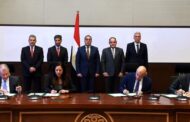 وزيرا التنمية والإنتاج الحربي يشهدون توقيع عقد اتفاق لتنفيذ مشروع الدفع المسبق لتذكرة ركوب أتوبيسات النقل العام بالقاهرة