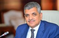 رئيس هيئة قناة السويس : الدفع بفريق لإنقاذ طاقم القاطرة «فهد»