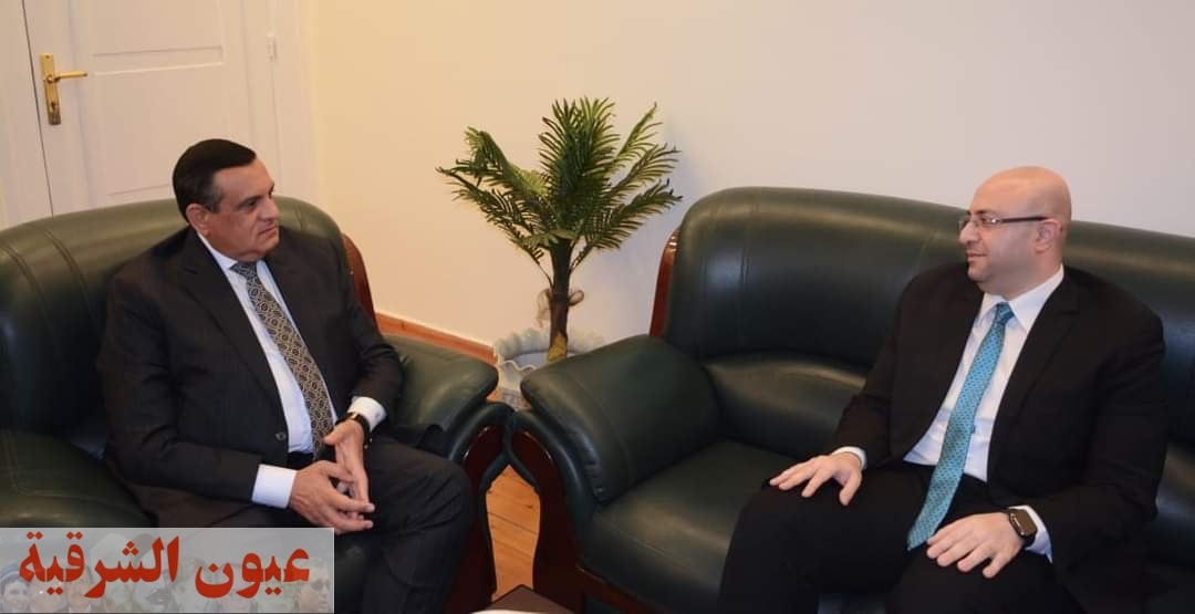 وزير التنمية يتابع مع محافظ بنى سويف تنفيذ المشروعات الخدمية والتنموية