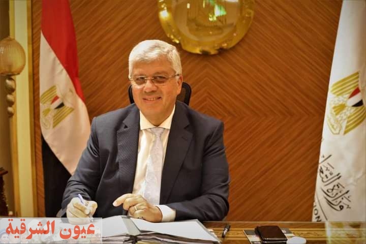 وزير التعليم العالي يهنئ علماء مصر المُدرجين بقائمة أفضل ٢% على مستوى العالم للعلماء