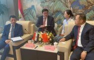 وزير الرياضة يلتقي رئيس شركة دافينج الصينية لبحث تبادل الخبرات والتجارب الصينية المصرية