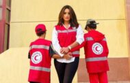 زينة بصحبة أولادها في حملة الهلال الأحمر
