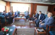 وزير التنمية المحلية يبحث مع محافظ سوهاج المشروعات التنموية في صعيد مصر
