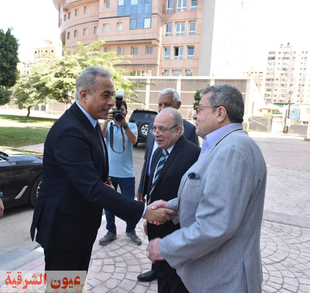 وزير العمل يبحث التعاون المشترك مع الاتحاد المصري لمقاولي البناء والتشييد 