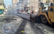 محافظ دمياط تتابع أعمال الرصف بشارع 10 بالأعصر