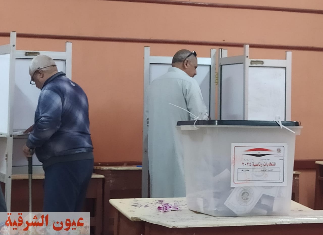 لليوم الثاني على التوالي.. إقبال متزايد من الناخبين للتصويت بمنطقة المدارس بالزقازيق