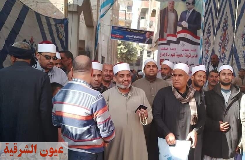 أئمة اوقاف أبو حماد يتوافدون أمام اللجان الانتخابية للمشاركة فى الانتخابات الرئاسية 