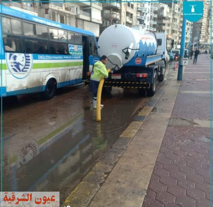 محافظ الإسكندرية يرفع درجة الإستعدادات للتعامل مع النوة والأمطار