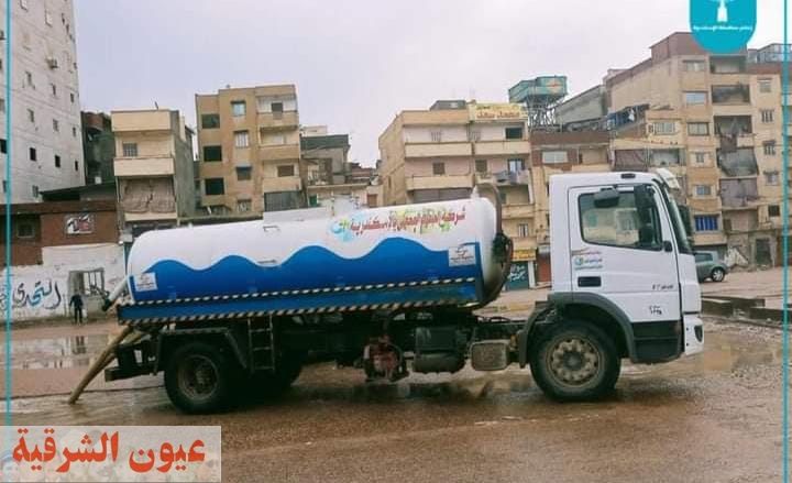 محافظ الإسكندرية يتصرف في مياه الأمطار ويواجه التقلبات الجوية