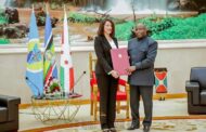 السفير المصري لدى بوروندي تسلم أوراق اعتمادها إلى رئيس جمهورية بوروندي