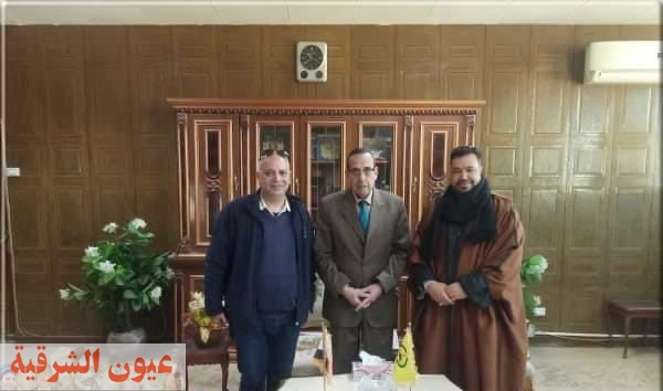 محافظ شمال سيناء يشيد بمكتب خدمة المواطنين في مستشفى العريش العام