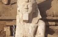 الكشف عن الجزء العلوي من تمثال الملك رمسيس الثاني بمحافظة المنيا