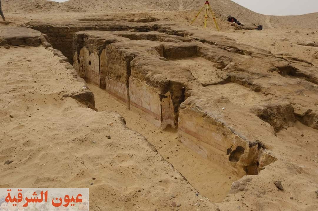 وزارة السياحة والآثار: الكشف عن مصطبة من عصر الدولة القديمة بدهشور