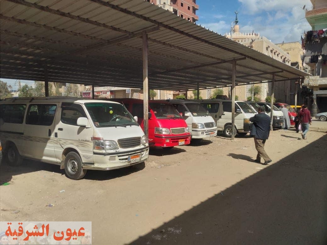 محافظ كفر الشيخ يتابع جهود الوحدة المحلية في الرقابة على سيارات الأجرة بالحامول