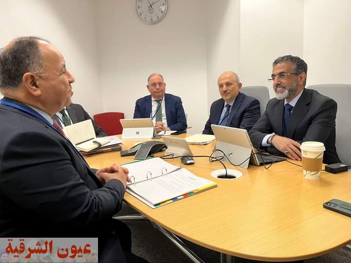 وزير المالية يلتقي رئيس صندوق النقد العربي على هامش اجتماعات الربيع بواشنطن