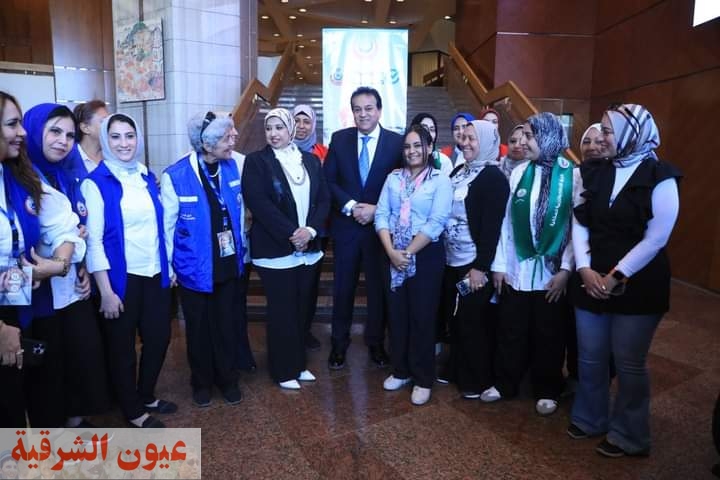 الصحة: فحص طبي لـ 500 مواطن وتقديم الخدمات التوعوية لـ1000 أخرين من رواد مكتبة الإسكندرية