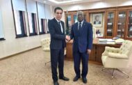 سفير مصر في مالابو يلتقي مع وزير خارجية جمهورية غينيا الاستوائية
