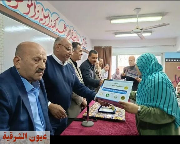 رئيس مدينة الحسينية يشهد  حفل تكريم حفظه القرآن الكريم بمدرسة الحسينية الثانوية بنات 