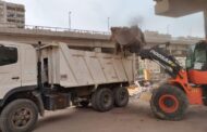 محافظة الجيزة ترفع 7000 طن مخلفات ورتش من نهاية شارع المنشية