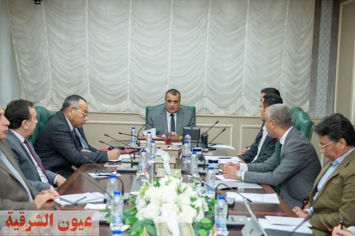 وزير الإنتاج الحربي يستقبل ممثل شركة الخليج للمصاعد الكهربائية 