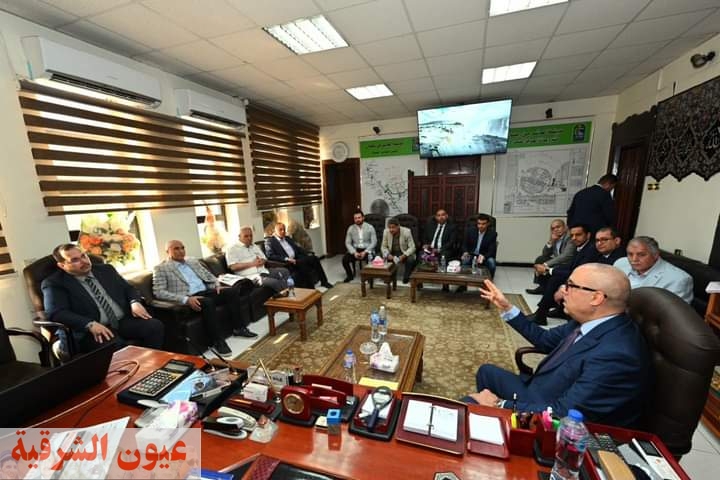الجزار يعقد اجتماعًا بمقر جهاز مدينة العاشر من رمضان لمناقشة مقترحات تطوير المناطق الصناعية